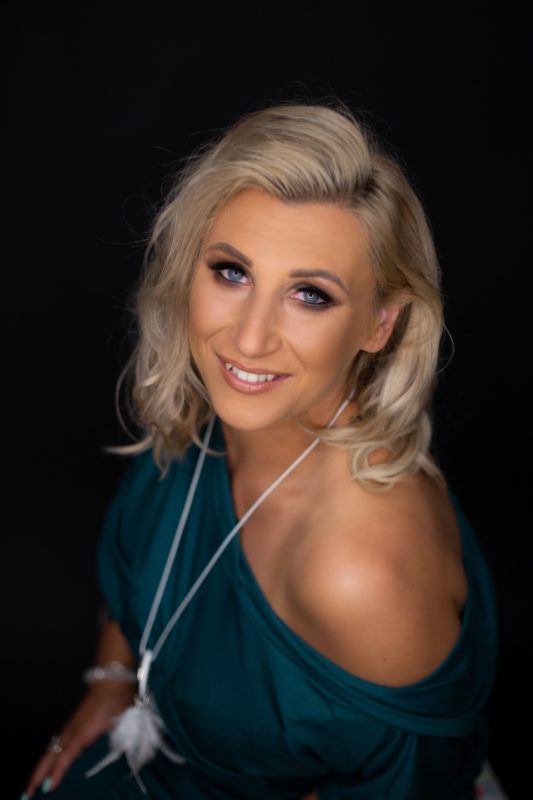 MUUkreacje moda damska, odzież szyta na wymiar z kolorowych autorskich printów