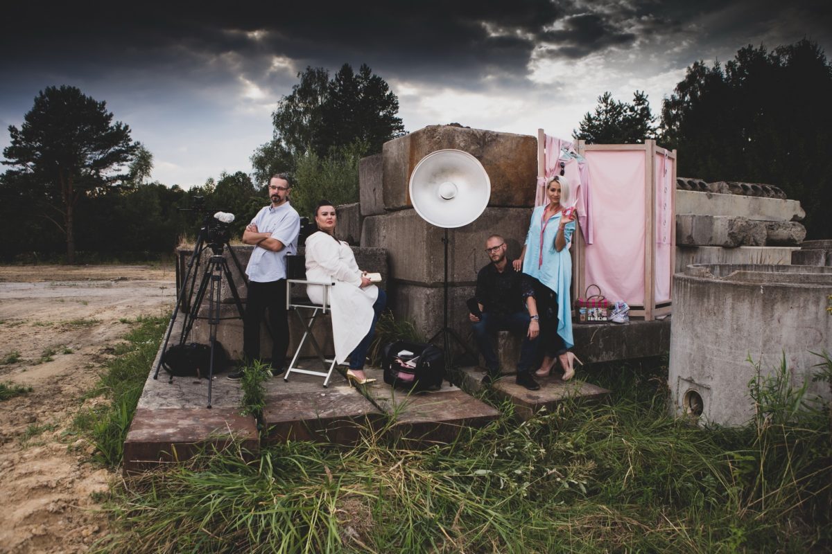 MUUkreacje moda damska, odzież szyta na wymiar z kolorowych autorskich printów