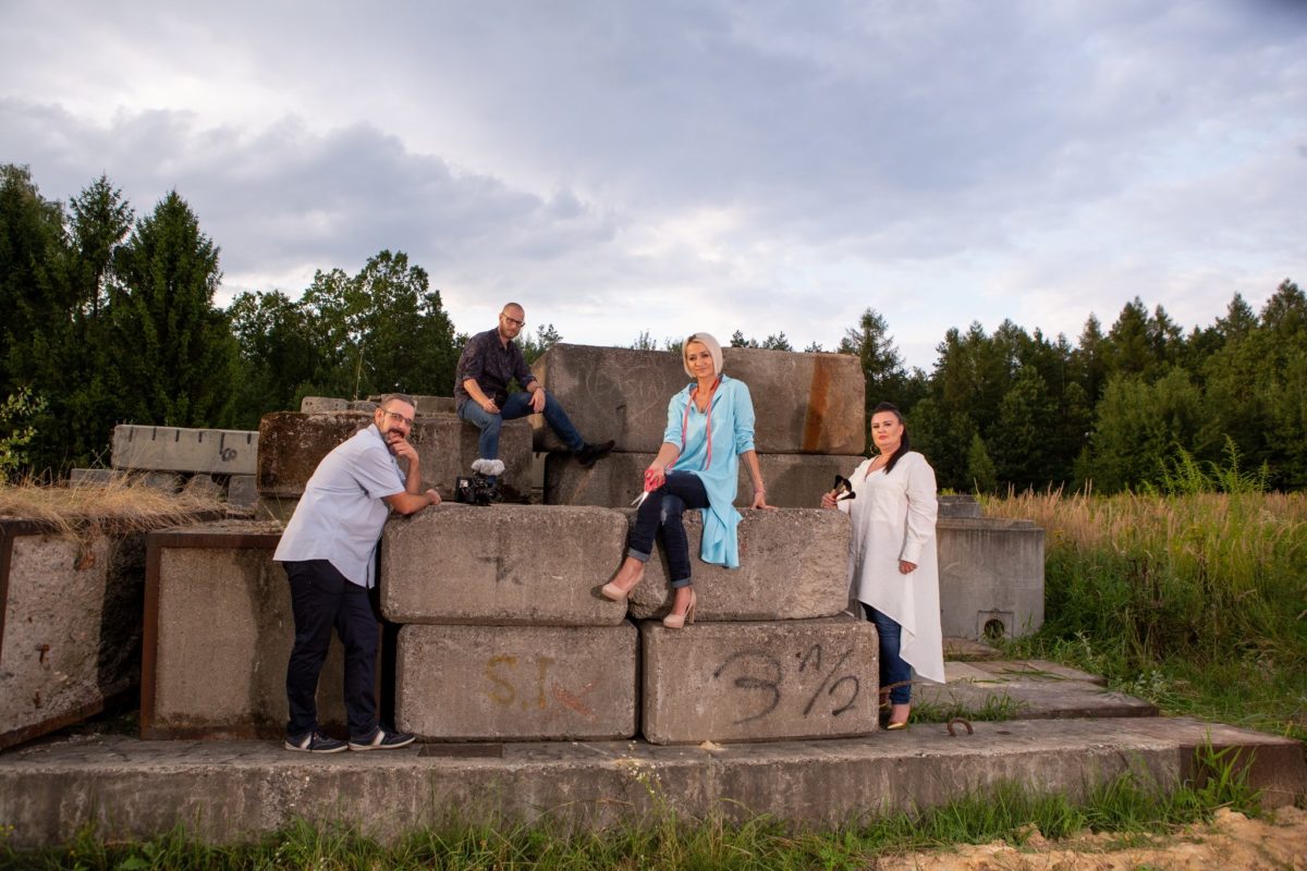 MUUkreacje moda damska, odzież szyta na wymiar z kolorowych autorskich printów