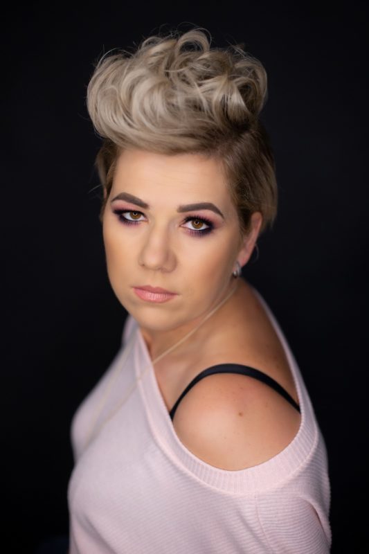 MUUkreacje moda damska, odzież szyta na wymiar z kolorowych autorskich printów