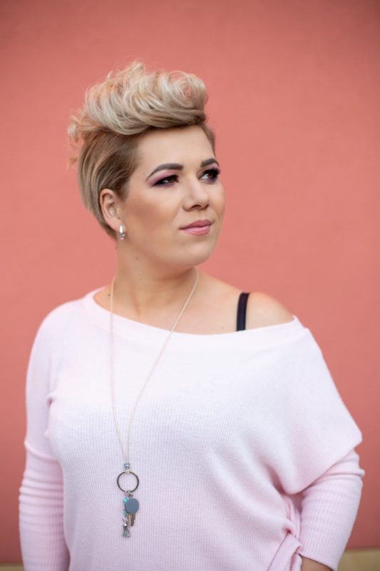 MUUkreacje moda damska, odzież szyta na wymiar z kolorowych autorskich printów