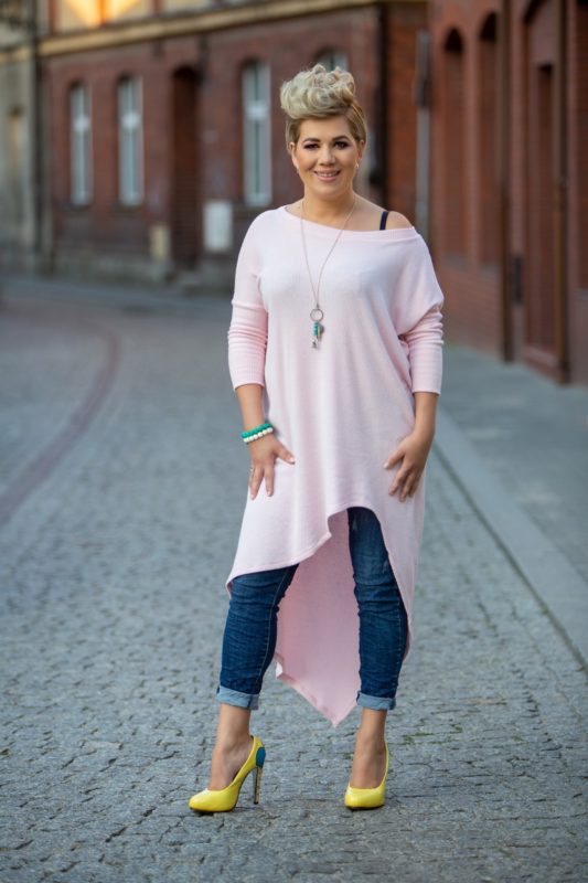 MUUkreacje moda damska, odzież szyta na wymiar z kolorowych autorskich printów