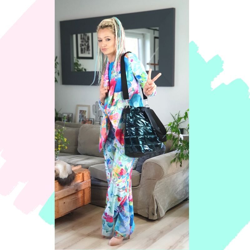 MUUkreacje moda damska, odzież szyta na wymiar z kolorowych autorskich printów