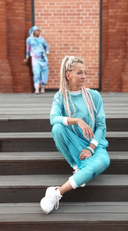 MUUkreacje moda damska, odzież szyta na wymiar z kolorowych autorskich printów