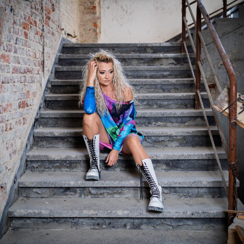 MUUkreacje moda damska, odzież szyta na wymiar z kolorowych autorskich printów