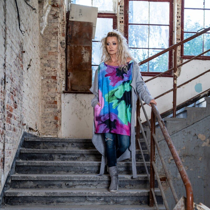 MUUkreacje moda damska, odzież szyta na wymiar z kolorowych autorskich printów