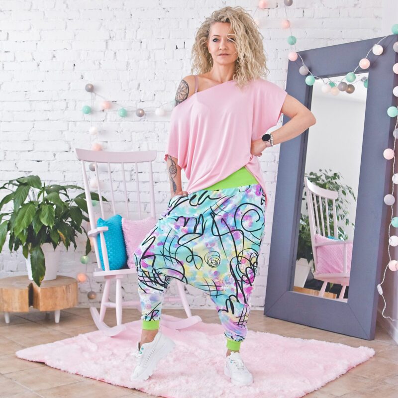 MUUkreacje moda damska, odzież szyta na wymiar z kolorowych autorskich printów