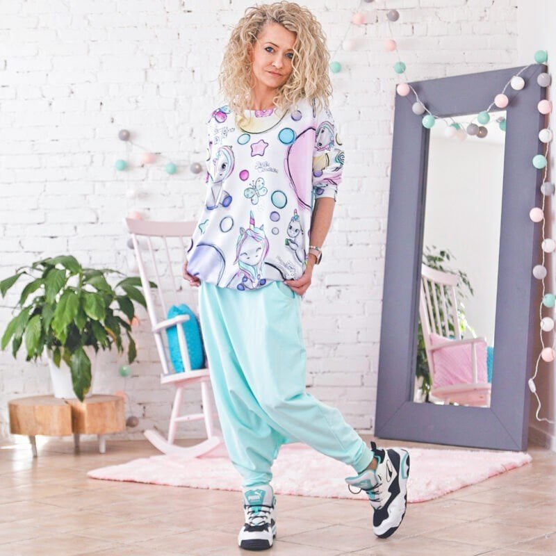 MUUkreacje moda damska, odzież szyta na wymiar z kolorowych autorskich printów