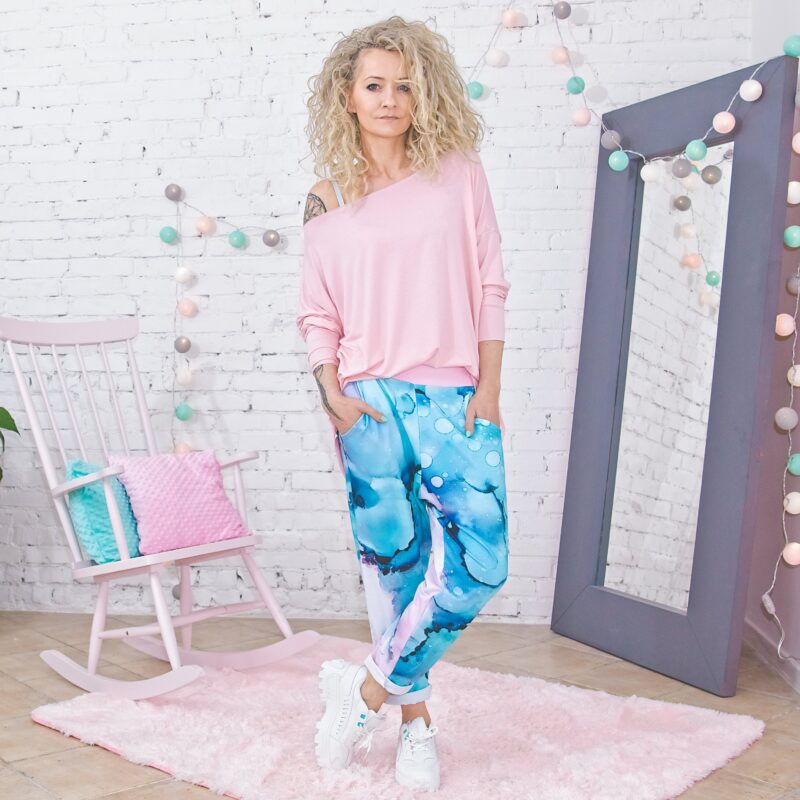 MUUkreacje moda damska, odzież szyta na wymiar z kolorowych autorskich printów