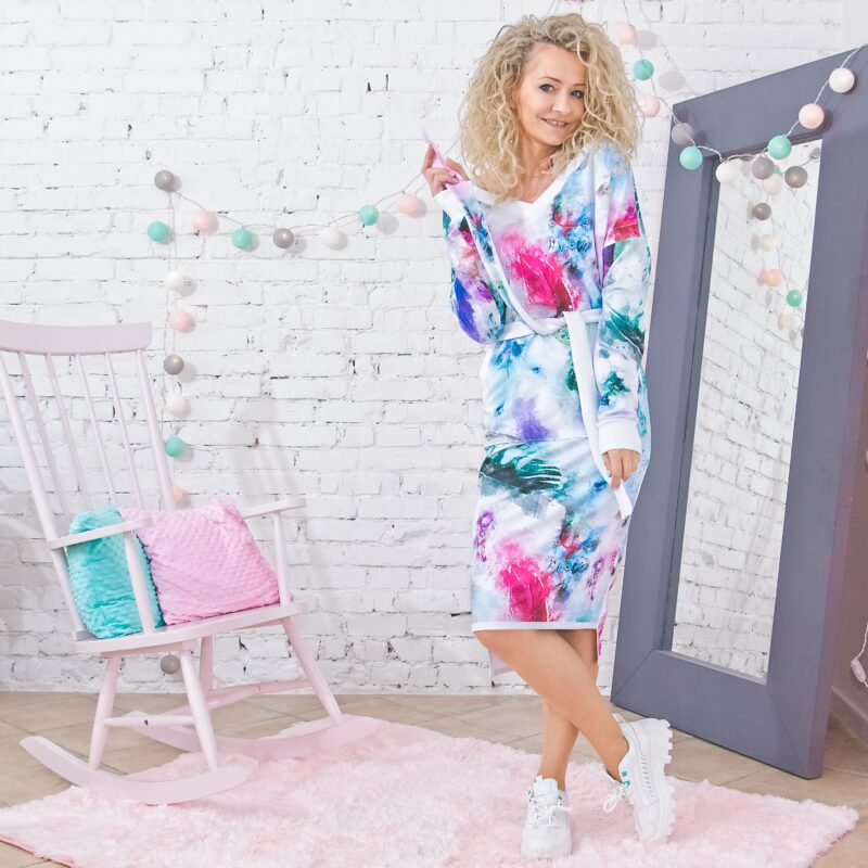 MUUkreacje moda damska, odzież szyta na wymiar z kolorowych autorskich printów