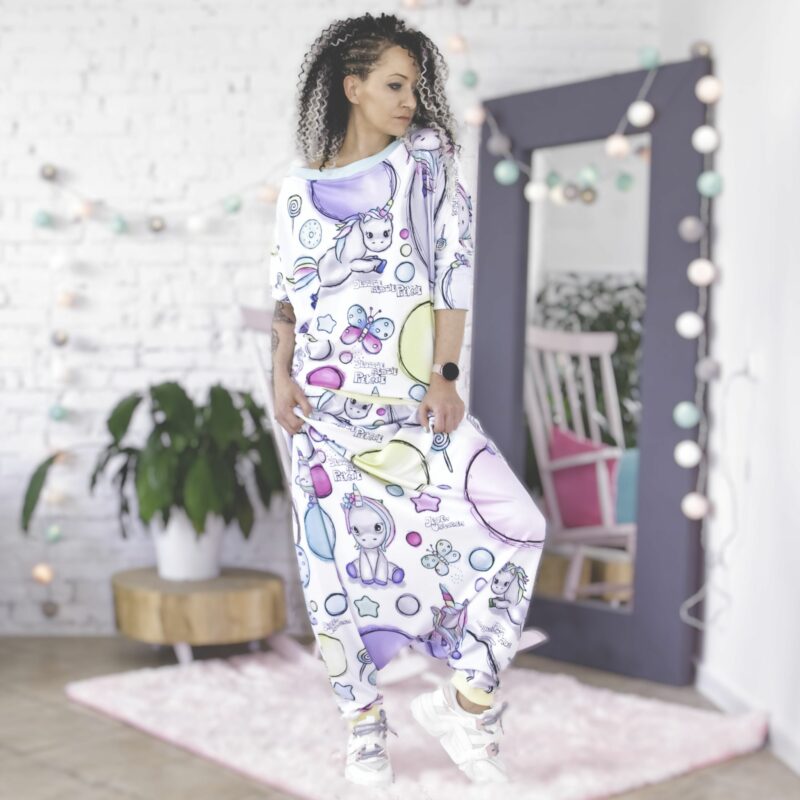 MUUkreacje moda damska, odzież szyta na wymiar z kolorowych autorskich printów