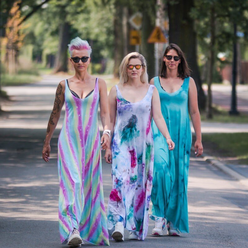 MUUkreacje moda damska, odzież szyta na wymiar z kolorowych autorskich printów