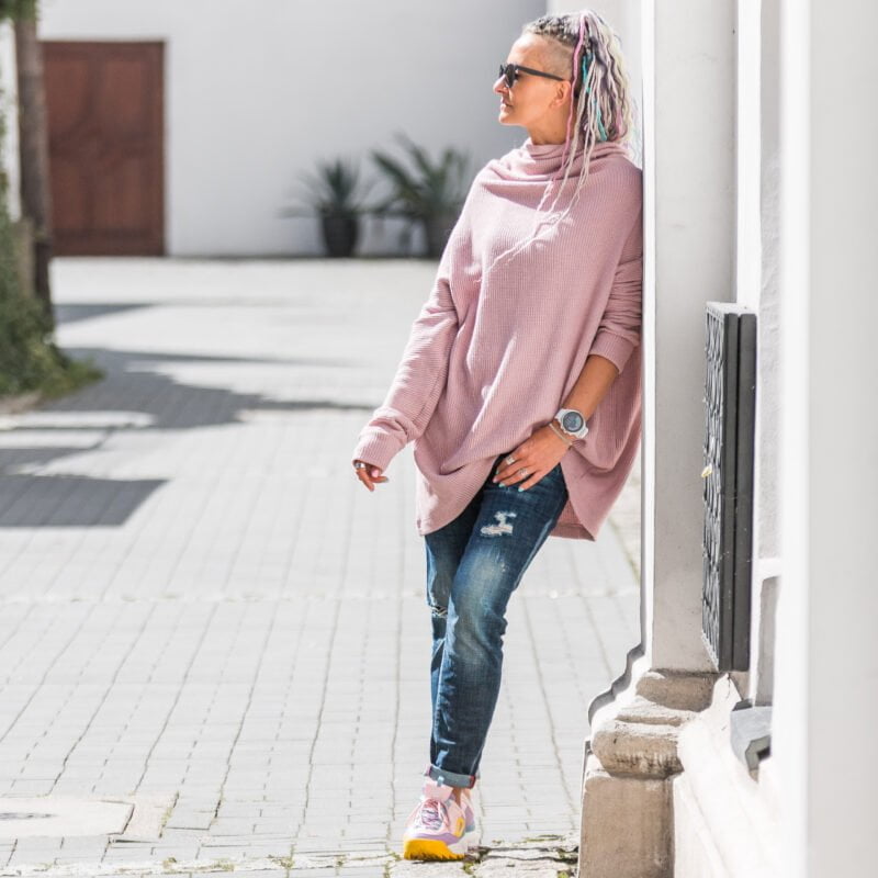 MUUkreacje moda damska, odzież szyta na wymiar z kolorowych autorskich printów