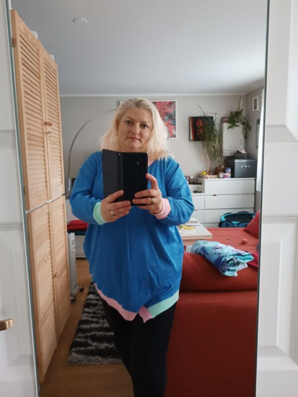 MUUkreacje moda damska, odzież szyta na wymiar z kolorowych autorskich printów