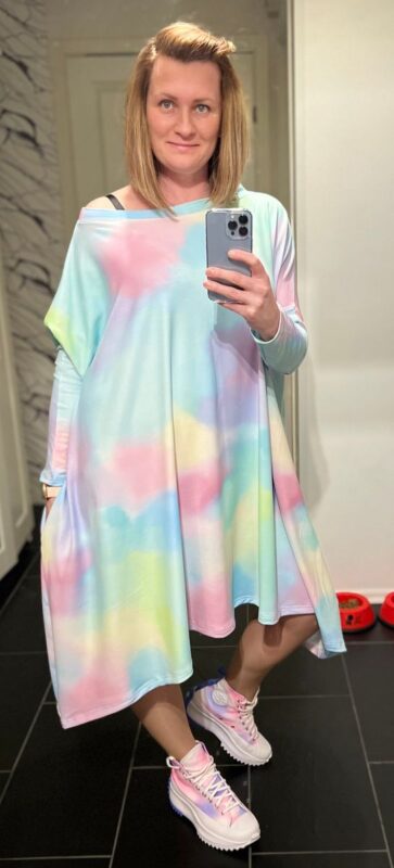 MUUkreacje moda damska, odzież szyta na wymiar z kolorowych autorskich printów