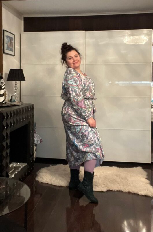 MUUkreacje moda damska, odzież szyta na wymiar z kolorowych autorskich printów