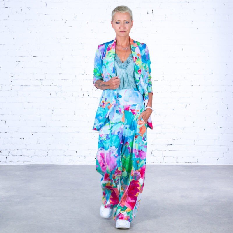 MUUkreacje moda damska, odzież szyta na wymiar z kolorowych autorskich printów