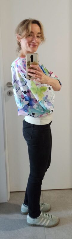 MUUkreacje moda damska, odzież szyta na wymiar z kolorowych autorskich printów