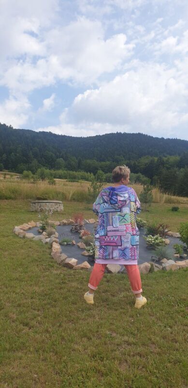 MUUkreacje moda damska, odzież szyta na wymiar z kolorowych autorskich printów