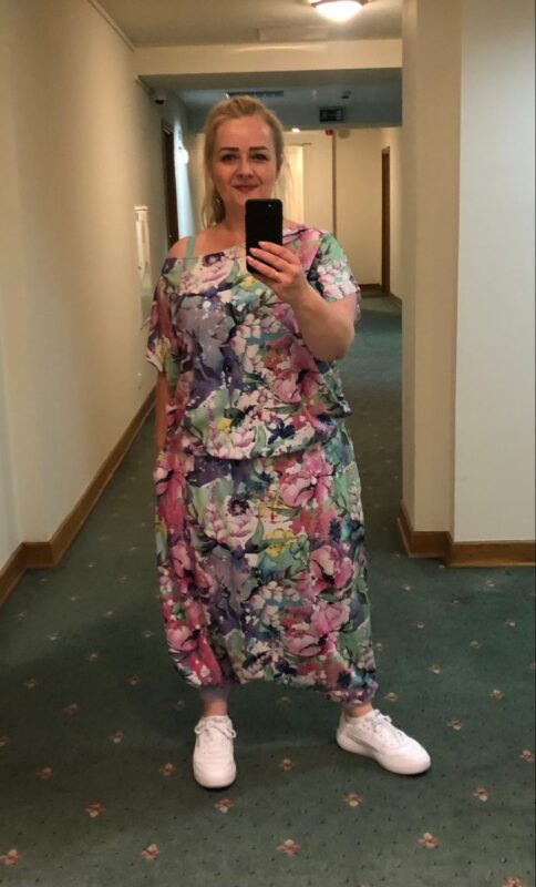 MUUkreacje moda damska, odzież szyta na wymiar z kolorowych autorskich printów