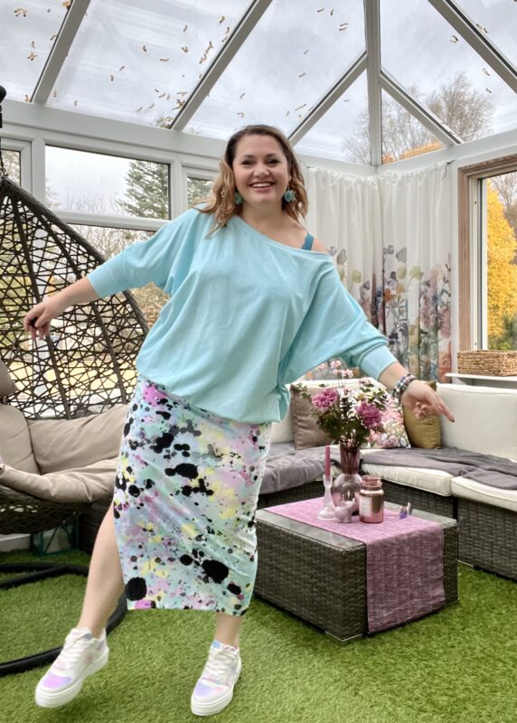 MUUkreacje moda damska, odzież szyta na wymiar z kolorowych autorskich printów