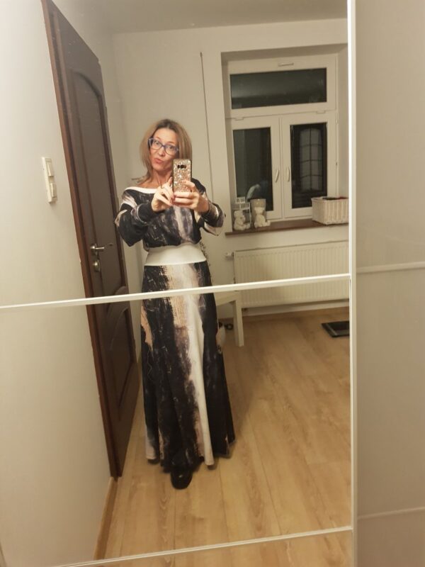 MUUkreacje moda damska, odzież szyta na wymiar z kolorowych autorskich printów