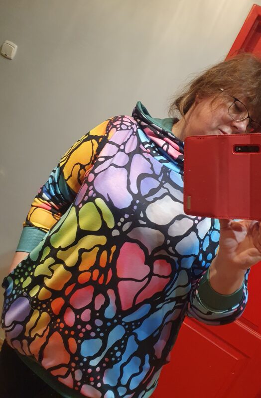 MUUkreacje moda damska, odzież szyta na wymiar z kolorowych autorskich printów