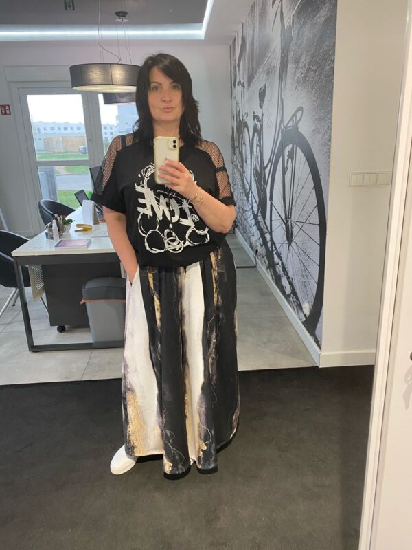 MUUkreacje moda damska, odzież szyta na wymiar z kolorowych autorskich printów