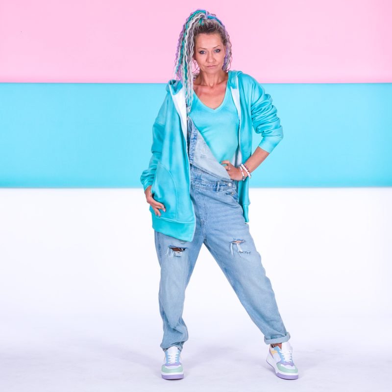 MUUkreacje moda damska, odzież szyta na wymiar z kolorowych autorskich printów