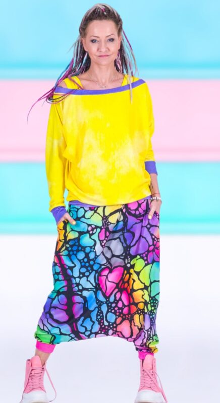 MUUkreacje moda damska, odzież szyta na wymiar z kolorowych autorskich printów