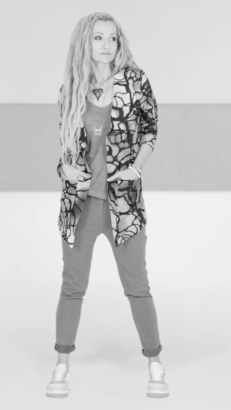 MUUkreacje moda damska, odzież szyta na wymiar z kolorowych autorskich printów