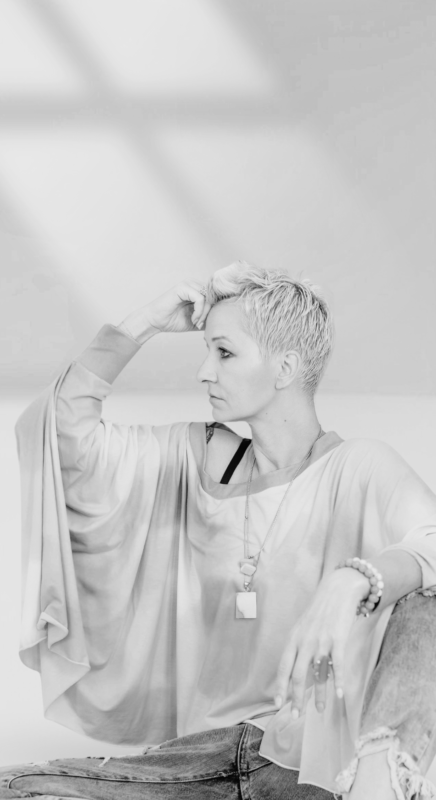 MUUkreacje moda damska, odzież szyta na wymiar z kolorowych autorskich printów