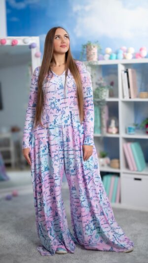 SpodniUUm PetUUnium kombinezon MUUkreacje print camino mięta puder na modelce